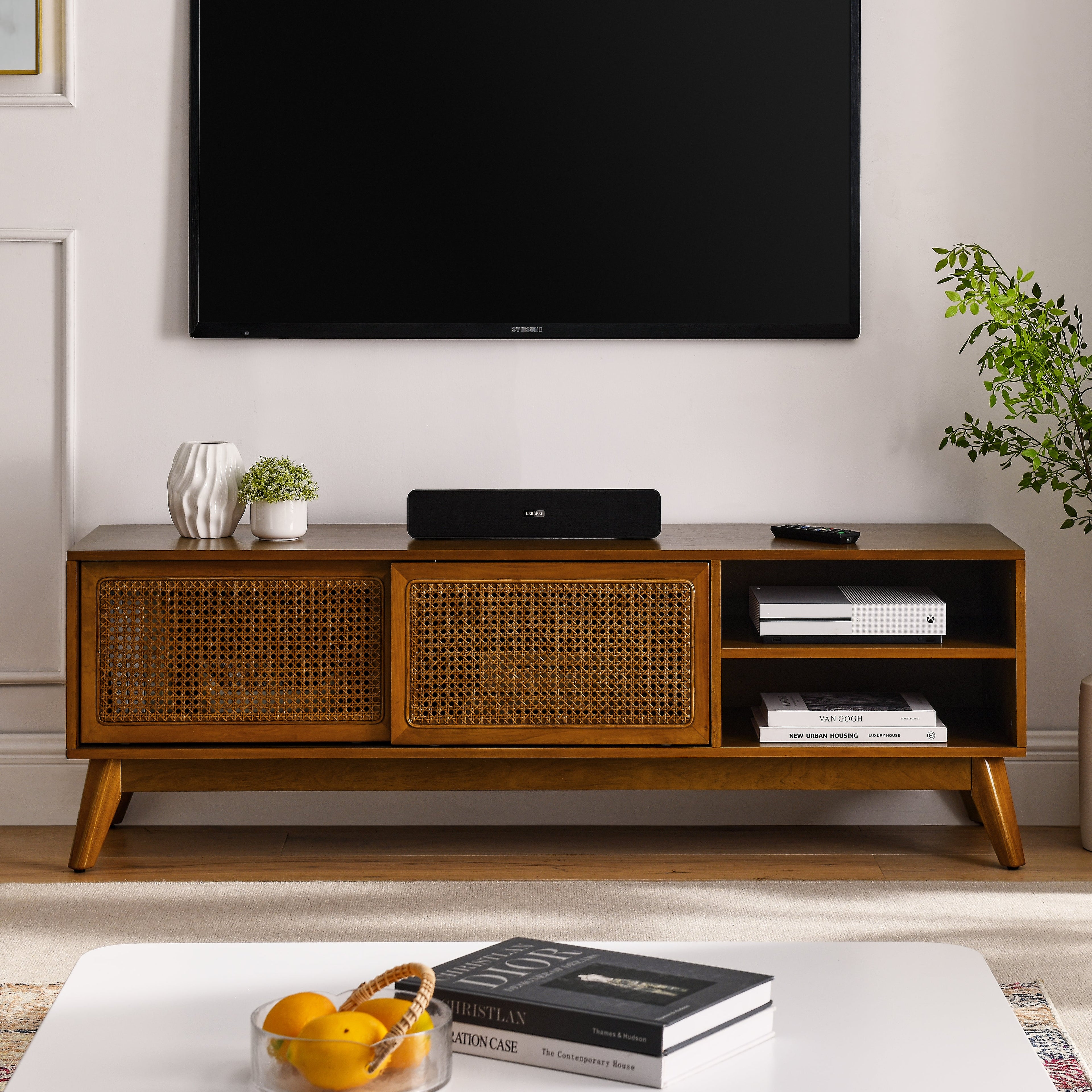 Meuble TV en rotin de style moderne du milieu du siècle pour téléviseur de 65 pouces